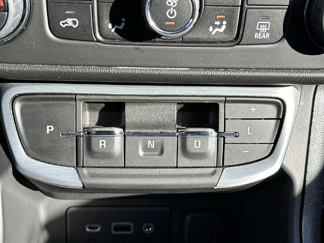 Certified 2024 GMC Terrain SLE w/ Driver Convenience Package FWD image 30