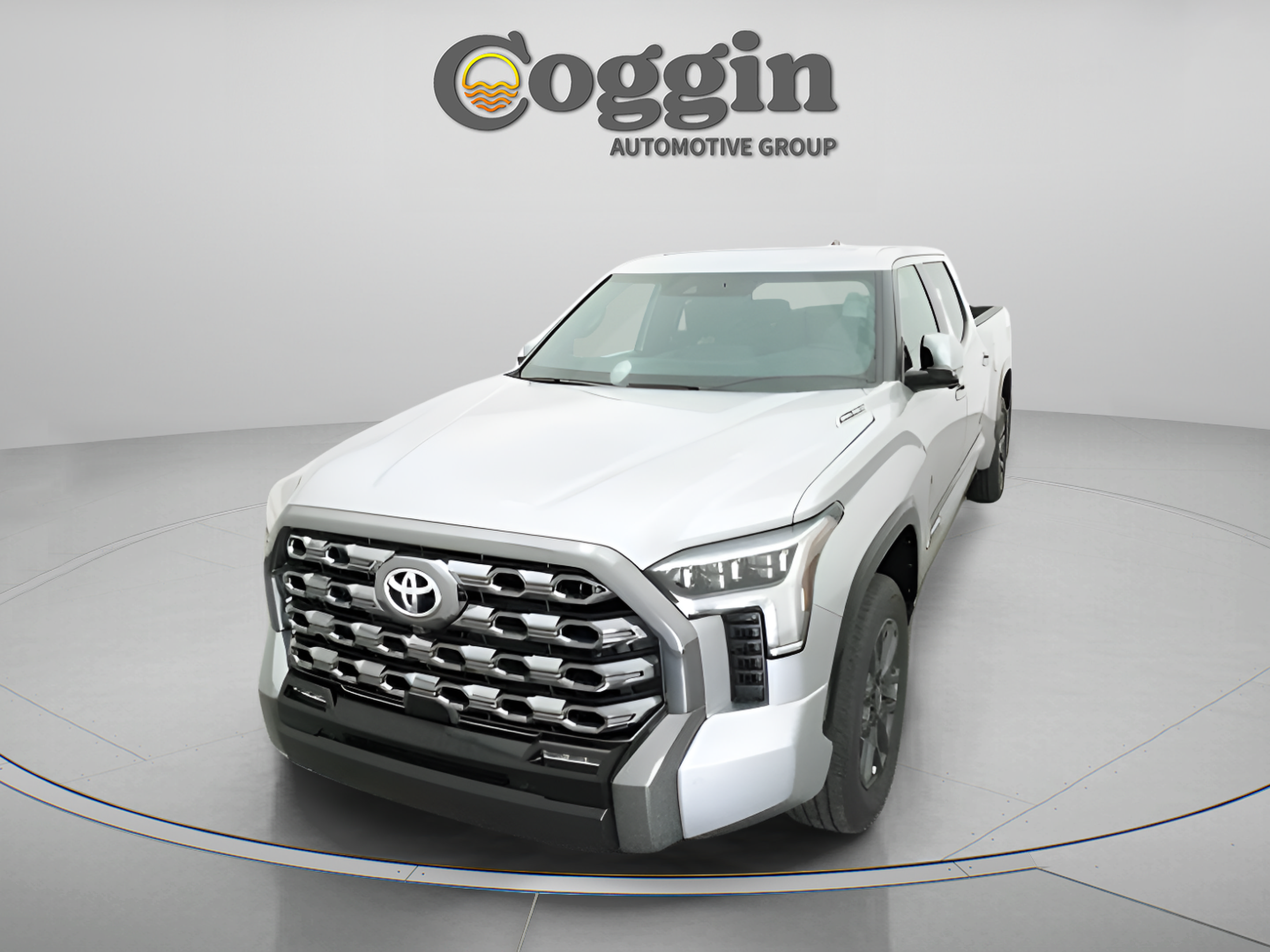 Used 2025 Toyota Tundra Platinum AWD/4WD image 32