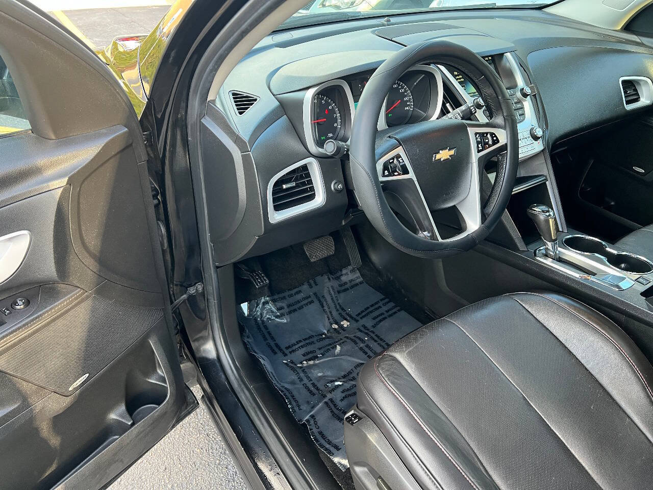 Used 2017 Chevrolet Equinox LT w/ Midnight Edition AWD/4WD image 18