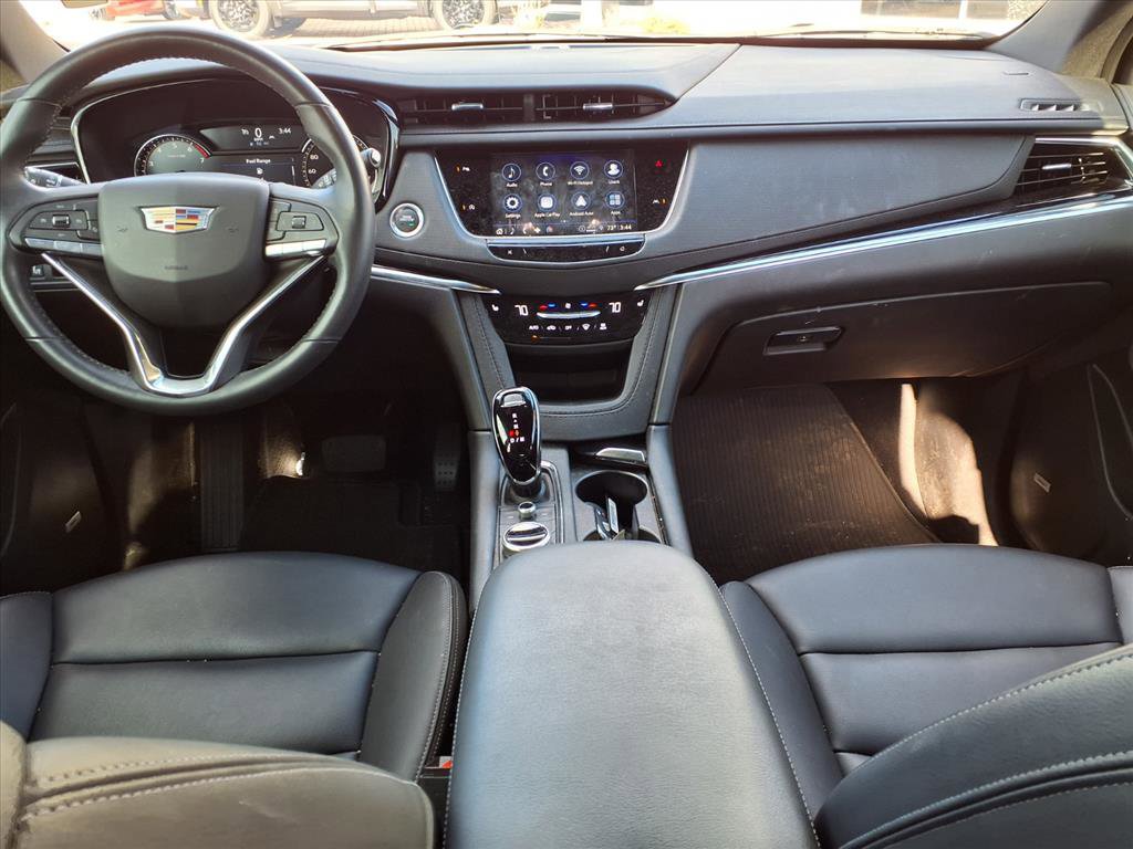 Certified 2024 Cadillac XT6 Luxury image 11