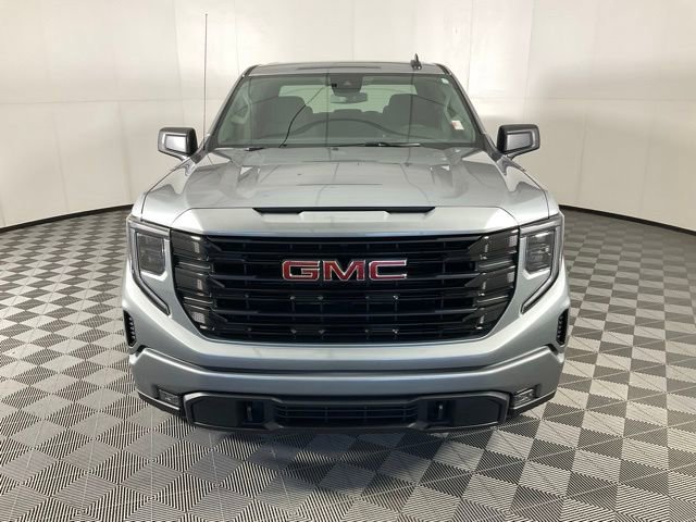 Used 2025 GMC Sierra 1500 Elevation AWD/4WD image 2