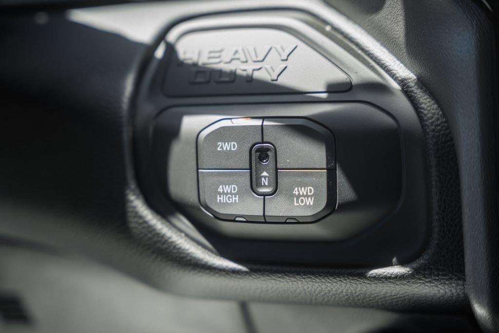 New 2026 RAM 2500 Laramie AWD/4WD image 31