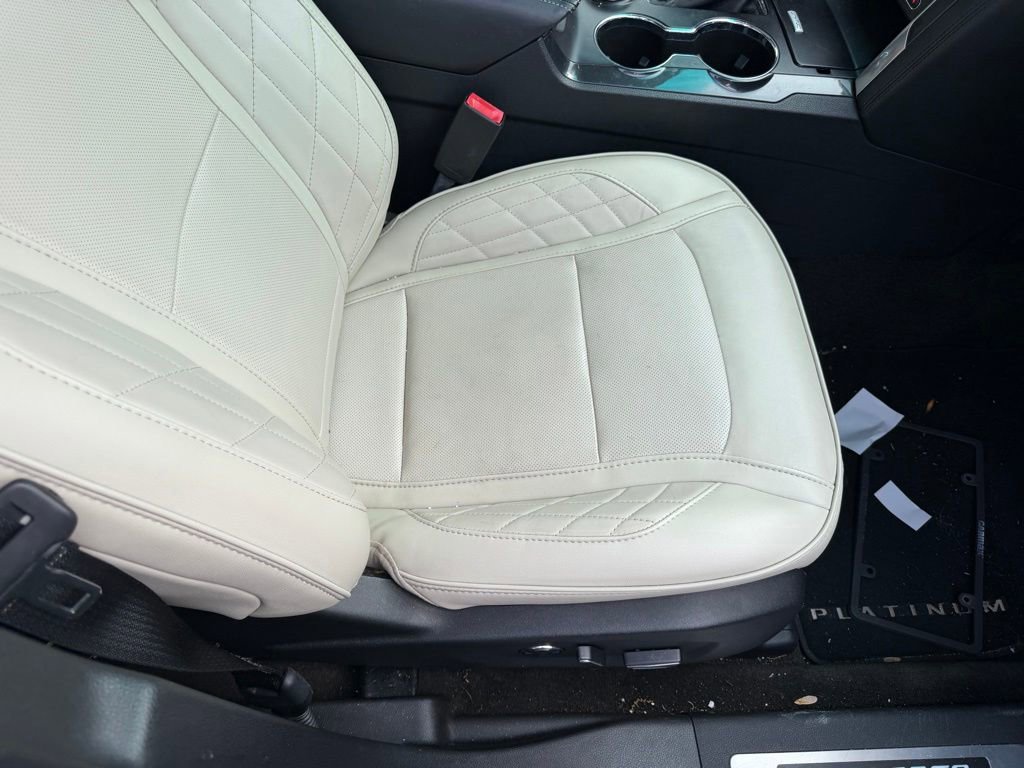 Used 2017 Ford Explorer Platinum AWD/4WD image 18