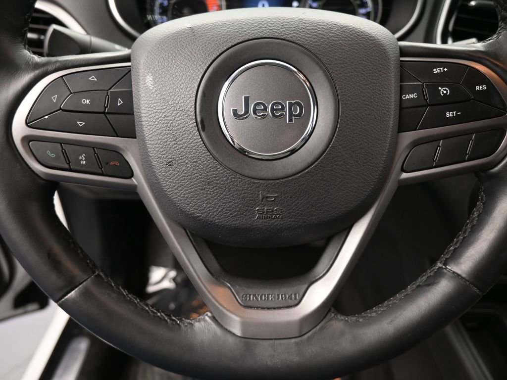 Used 2019 Jeep Cherokee Limited image 28