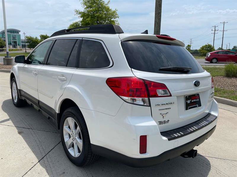 Used 2014 Subaru Outback 2.5i Premium AWD/4WD image 16