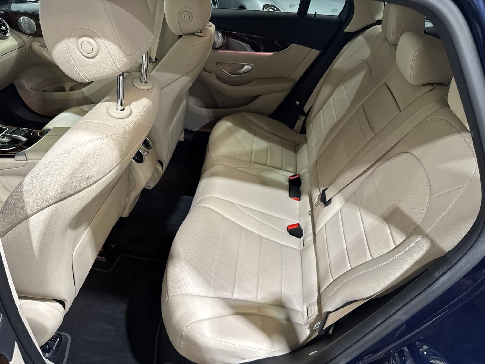 Used 2017 Mercedes-Benz GLC 300 4MATIC image 21