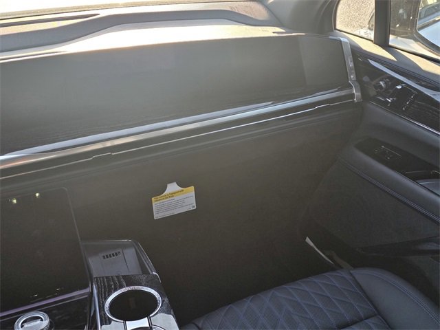 New 2025 Cadillac Escalade IQ Luxury 1 w/ Smart Trailering package image 19