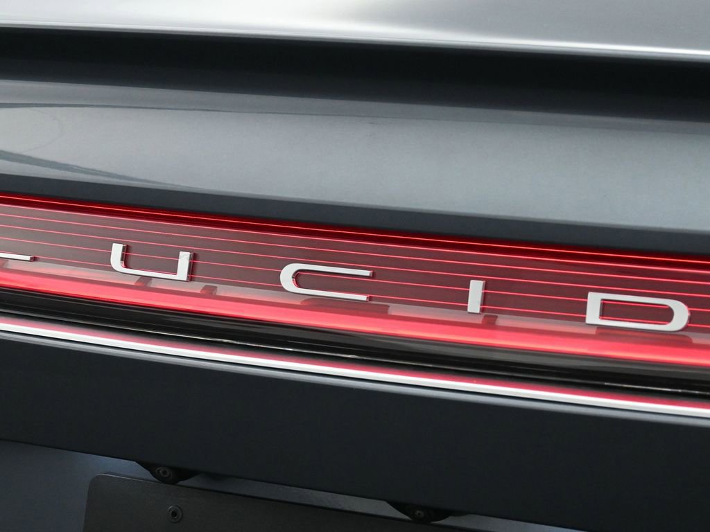 Used 2025 Lucid Air Touring image 22
