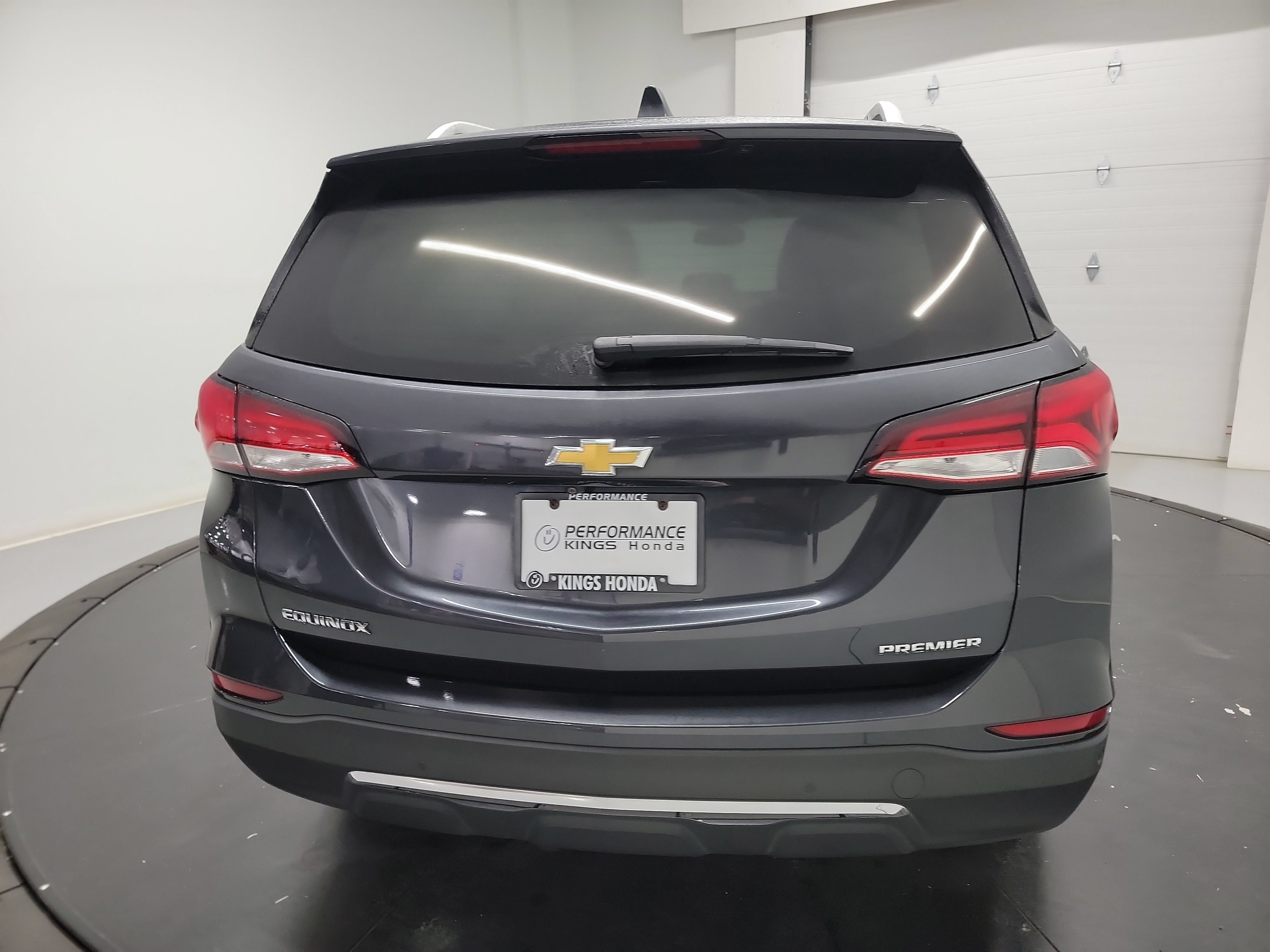 Used 2022 Chevrolet Equinox Premier FWD image 8