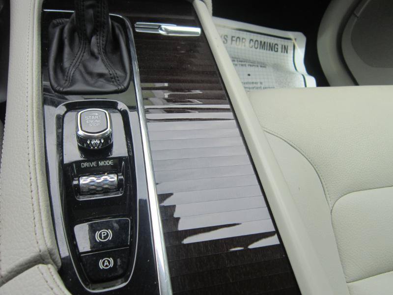 Used 2019 Volvo XC90 T6 Momentum w/ Protection Package Premier AWD/4WD image 21