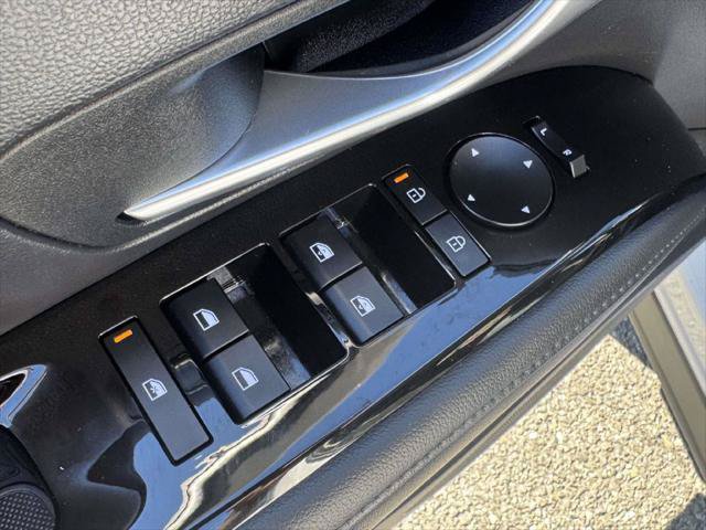 Used 2025 Hyundai Tucson Limited AWD/4WD image 15