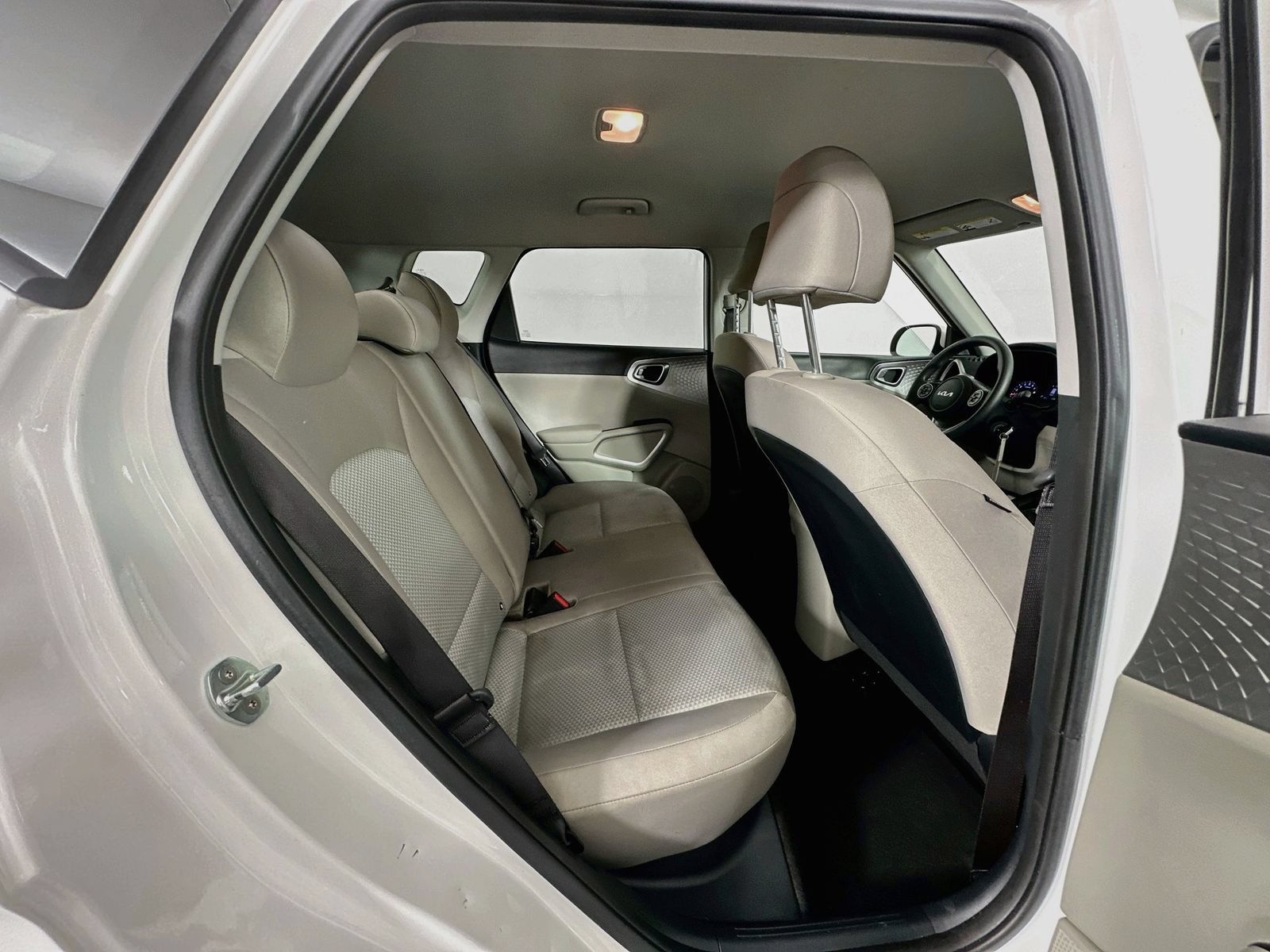 Used 2022 Kia Soul LX FWD image 24