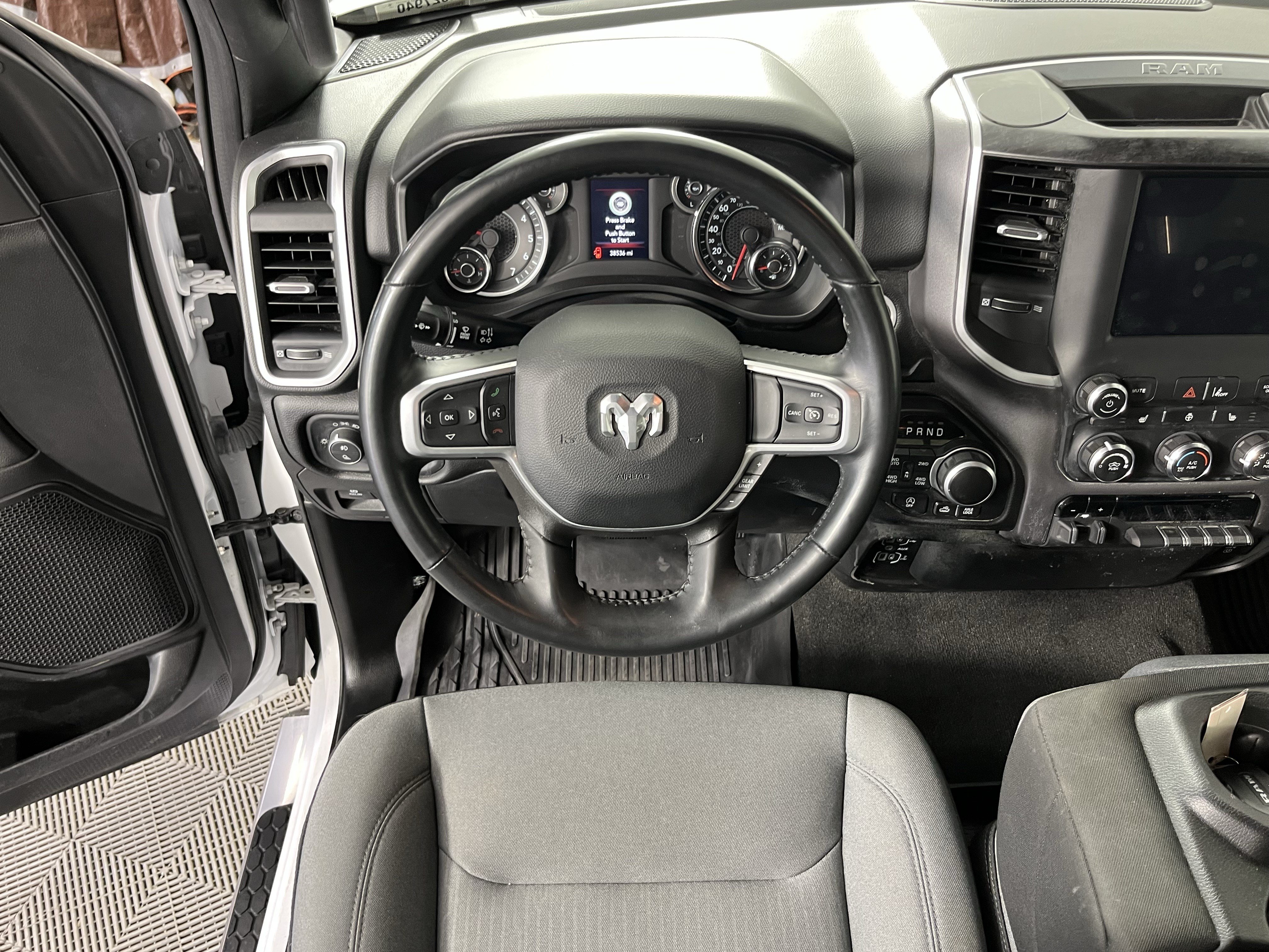 Used 2023 RAM 1500 Big Horn AWD/4WD image 12