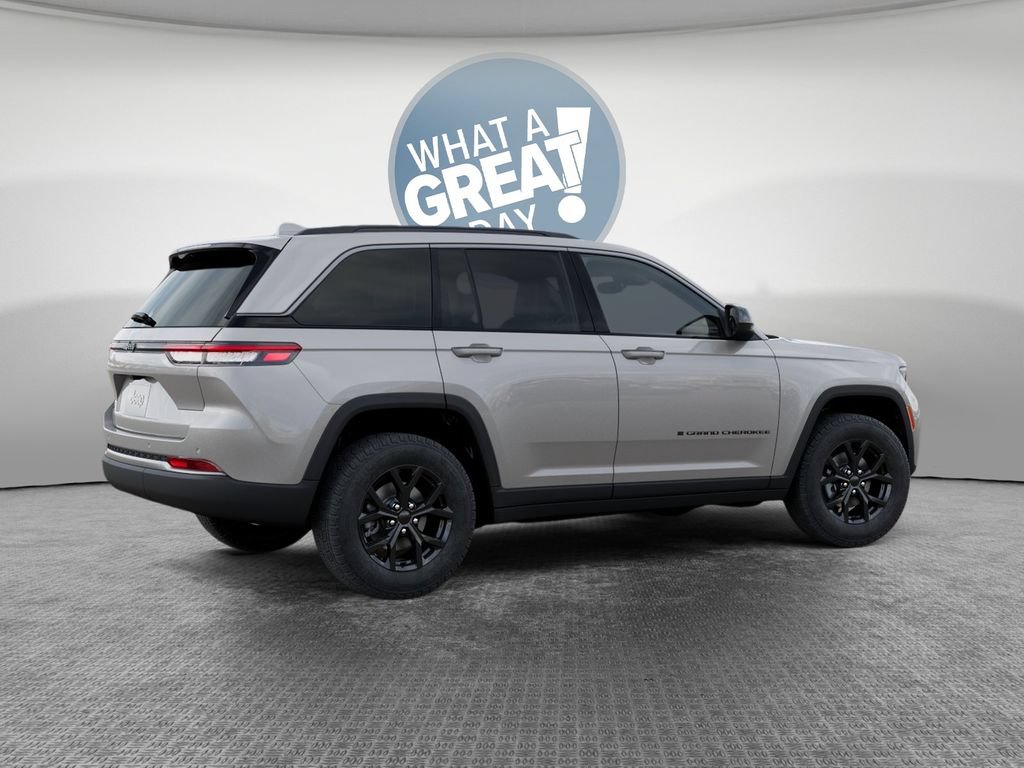 New 2026 Jeep Grand Cherokee Altitude AWD/4WD image 5