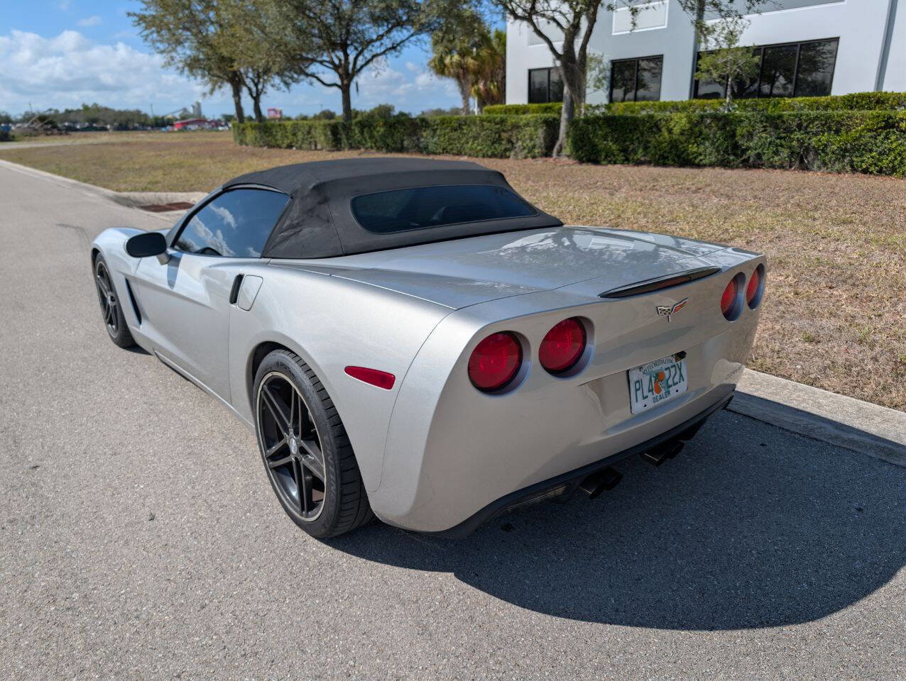 Used 2006 Chevrolet Corvette Convertible w/ Preferred Equipment Group image 8