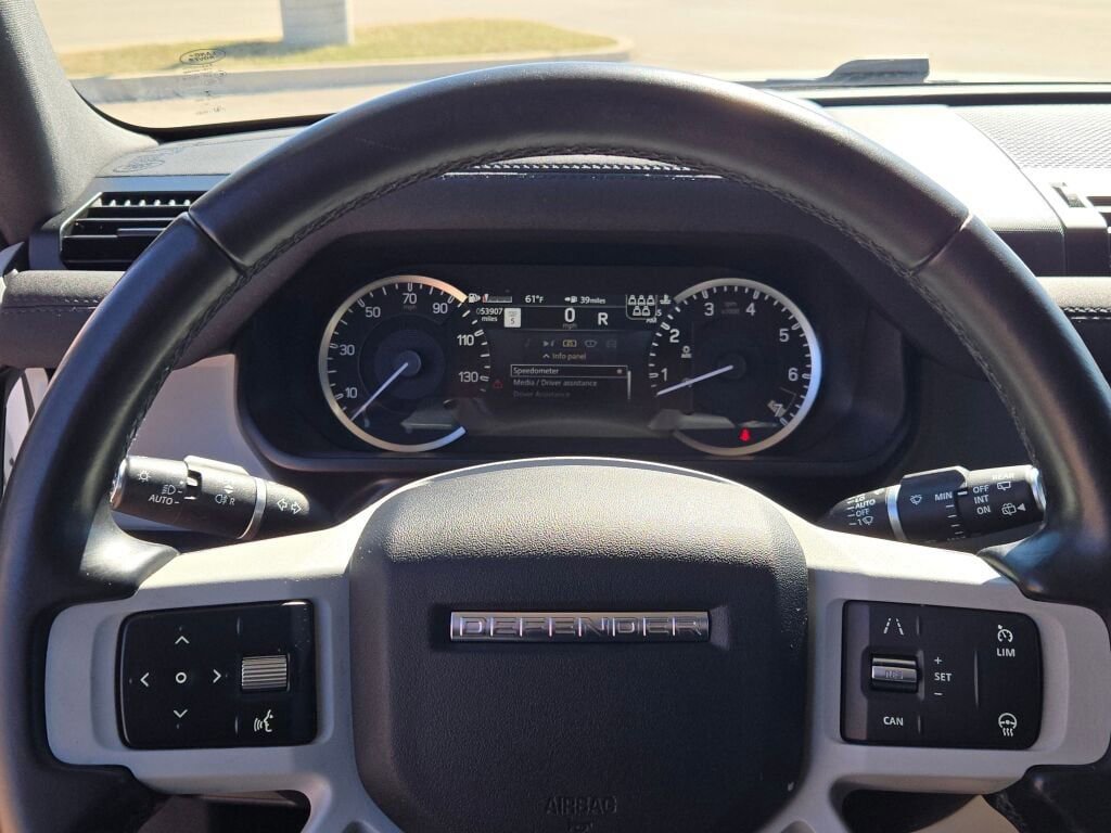 Used 2023 Land Rover Defender 110 SE AWD/4WD image 35