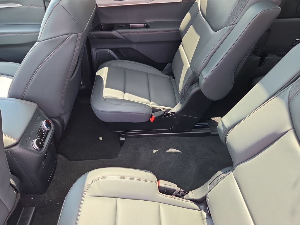 New 2027 Ford Explorer Active w/ Active Comfort Package AWD/4WD image 32
