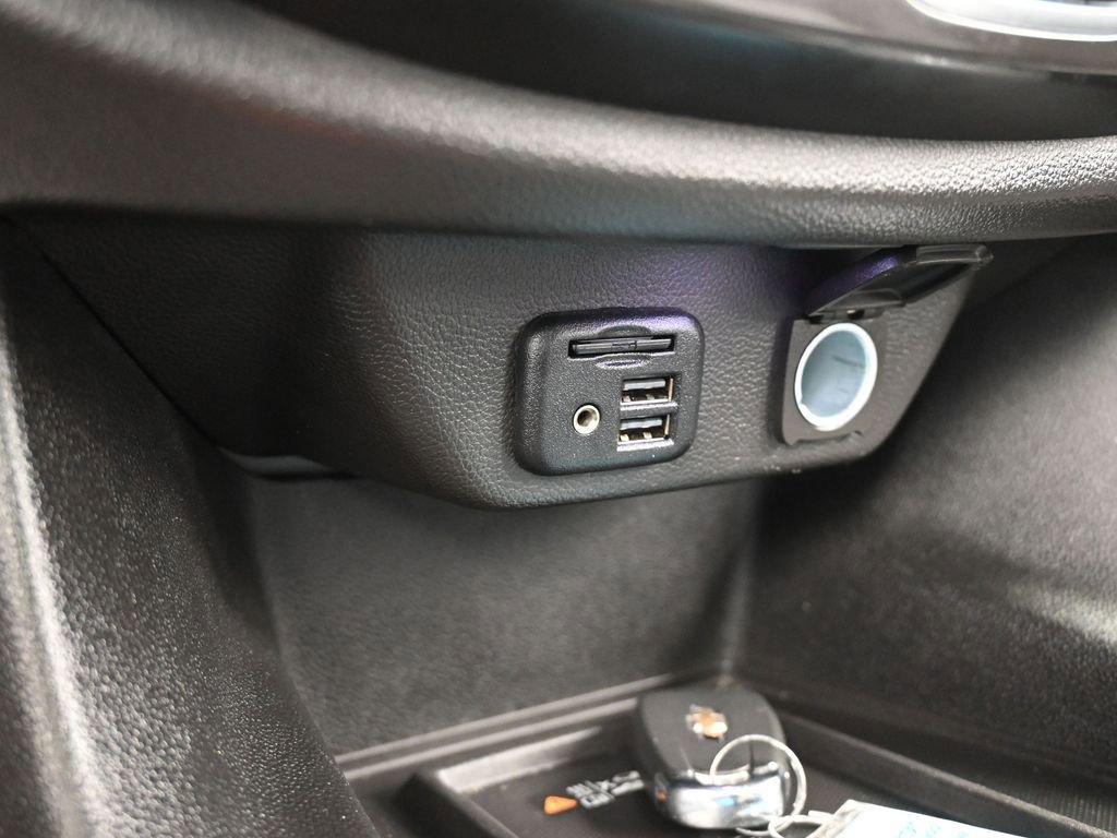 Used 2021 Chevrolet Traverse Premier w/ Redline Edition image 16