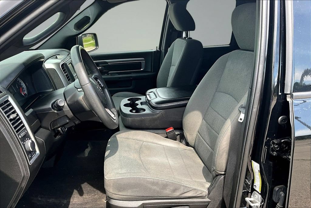 Used 2022 RAM 1500 Warlock AWD/4WD image 17