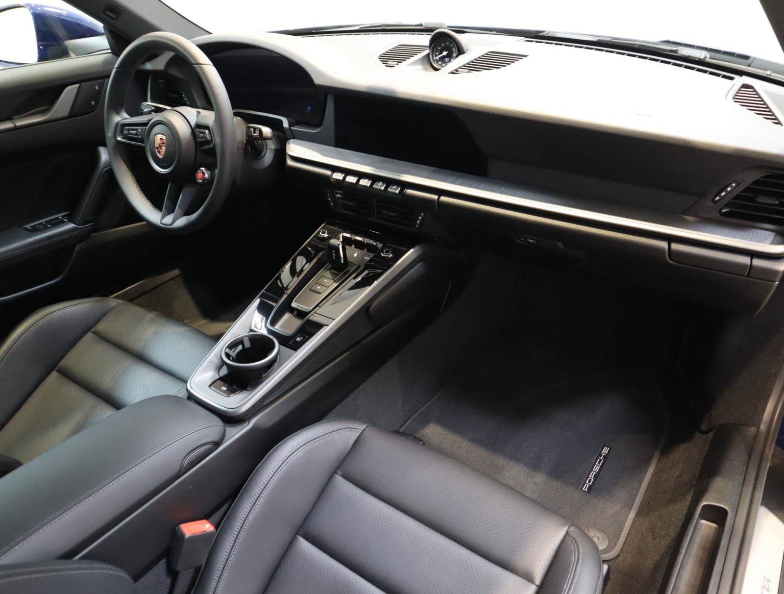 Used 2025 Porsche 911 Carrera RWD image 14