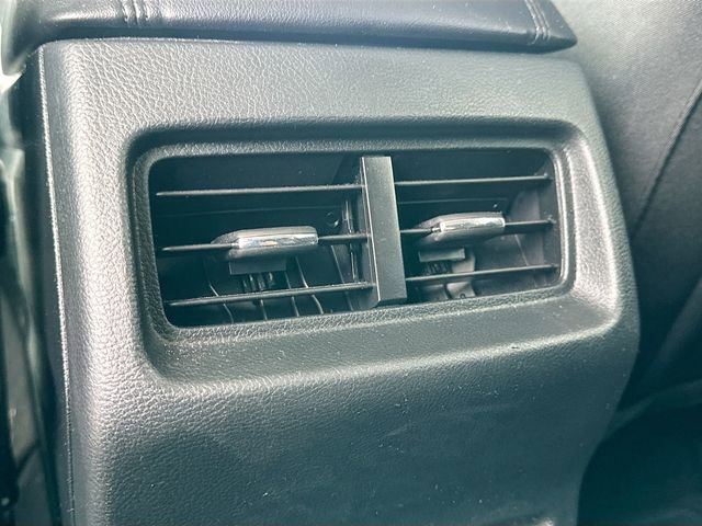 Used 2024 Ford Edge SE w/ Black Appearance Package image 23