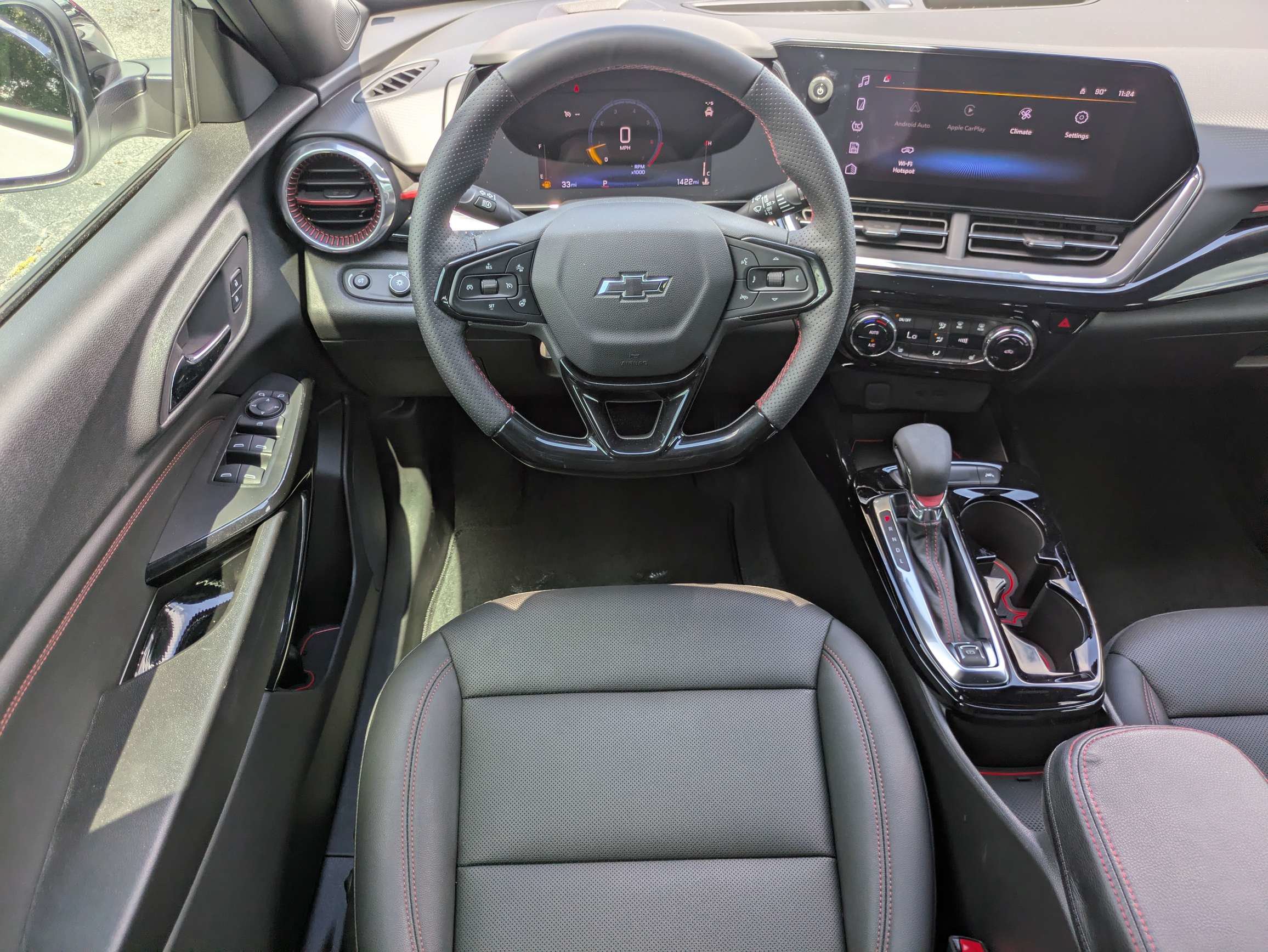 Used 2026 Chevrolet Trax RS w/ Driver Confidence Package FWD image 4
