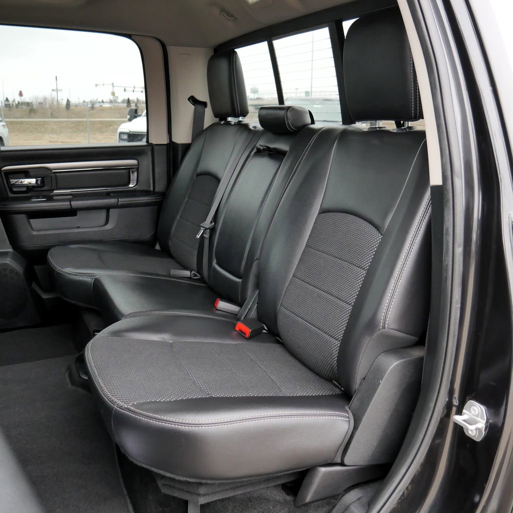 Used 2017 RAM 1500 Sport w/ Black Ram 1500 Sport Group image 6