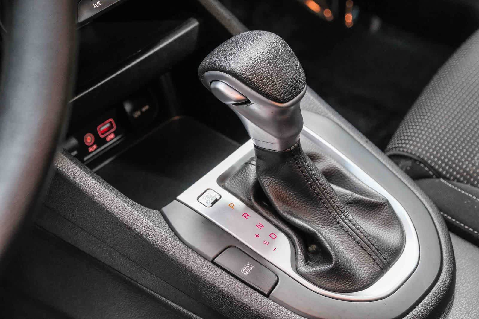 Used 2020 Kia Forte LXS FWD image 23