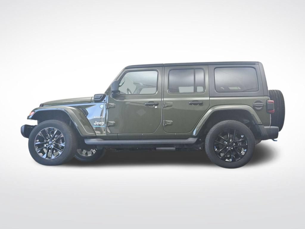 Used 2023 Jeep Wrangler Unlimited Sahara w/ Cold Weather Group AWD/4WD image 36