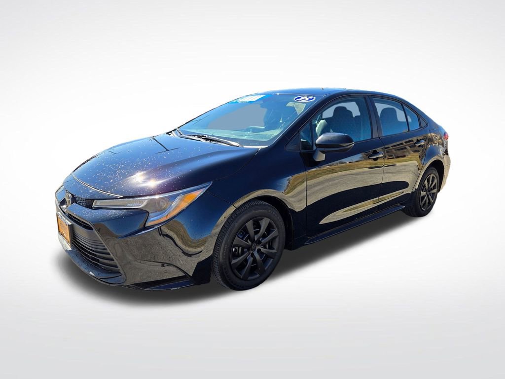 Used 2025 Toyota Corolla LE FWD image 8