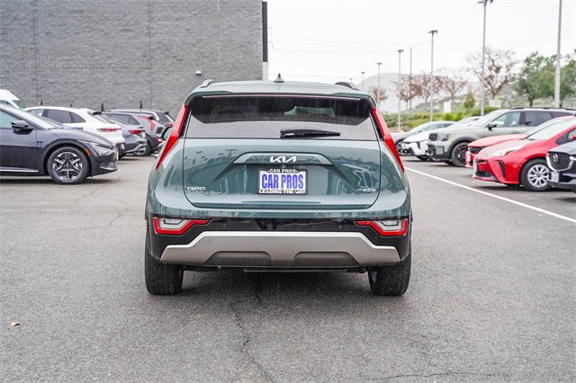Certified 2023 Kia Niro SX Touring image 6
