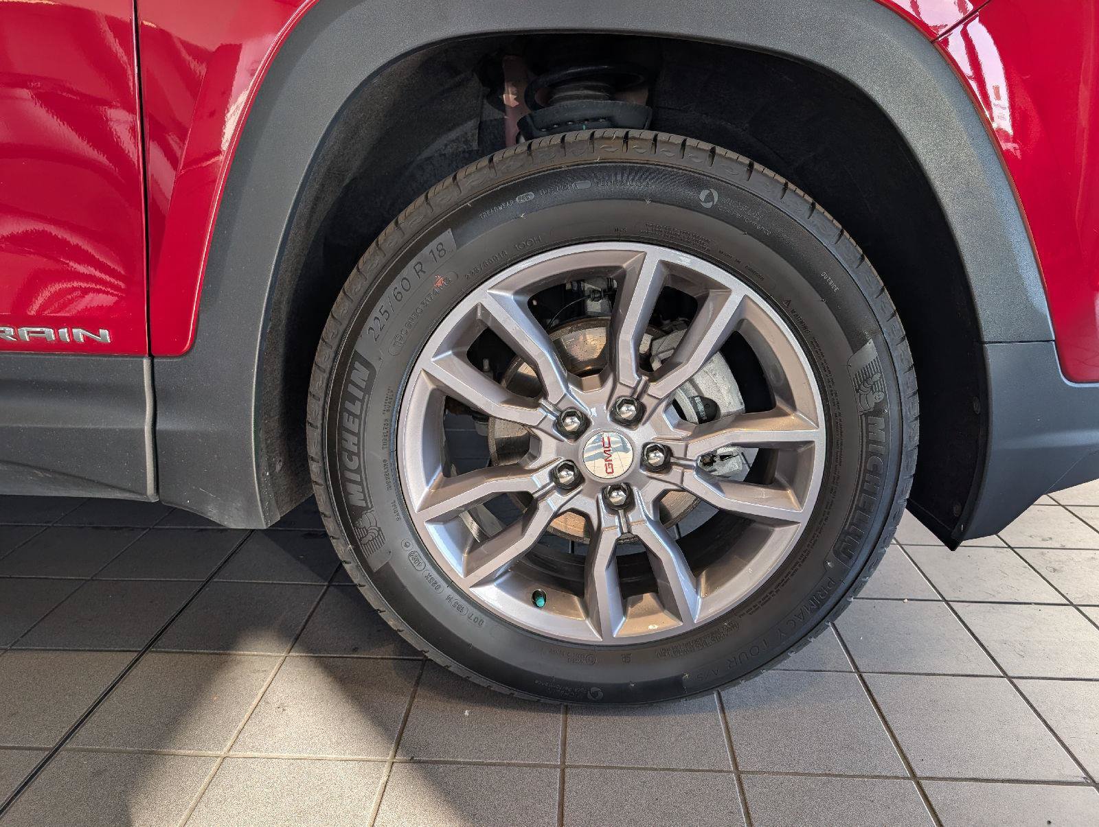 Used 2023 GMC Terrain SLT AWD/4WD image 10