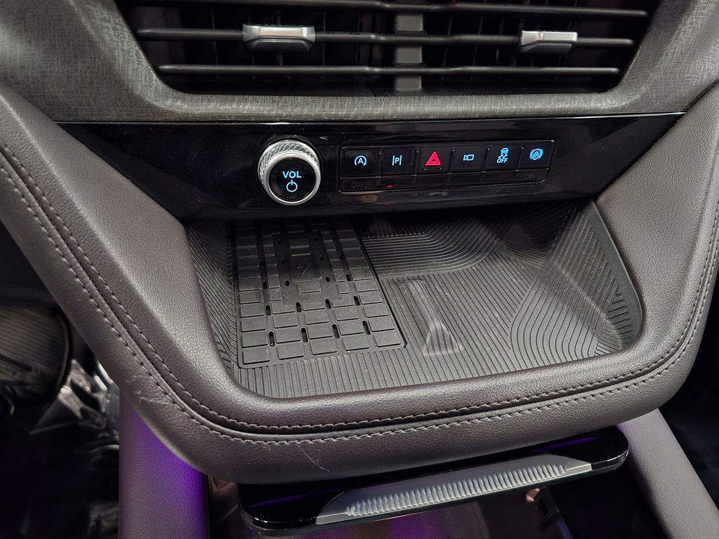 Used 2025 Ford Explorer Platinum w/ LUX Leather Package image 29