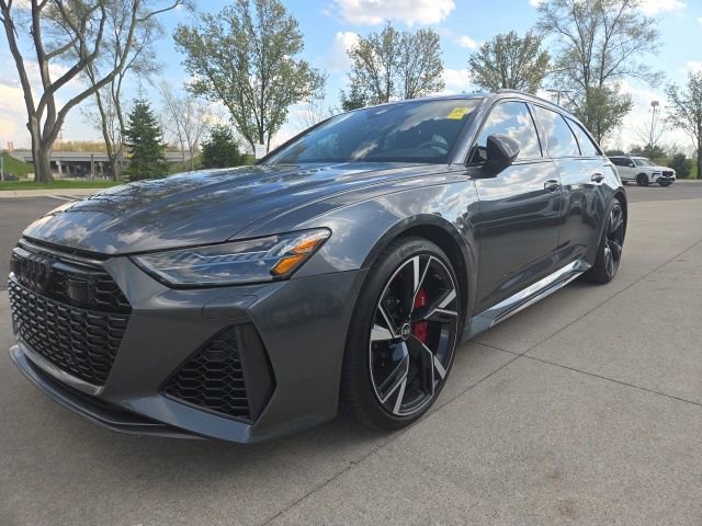 Used 2021 Audi RS 6 AWD/4WD image 3