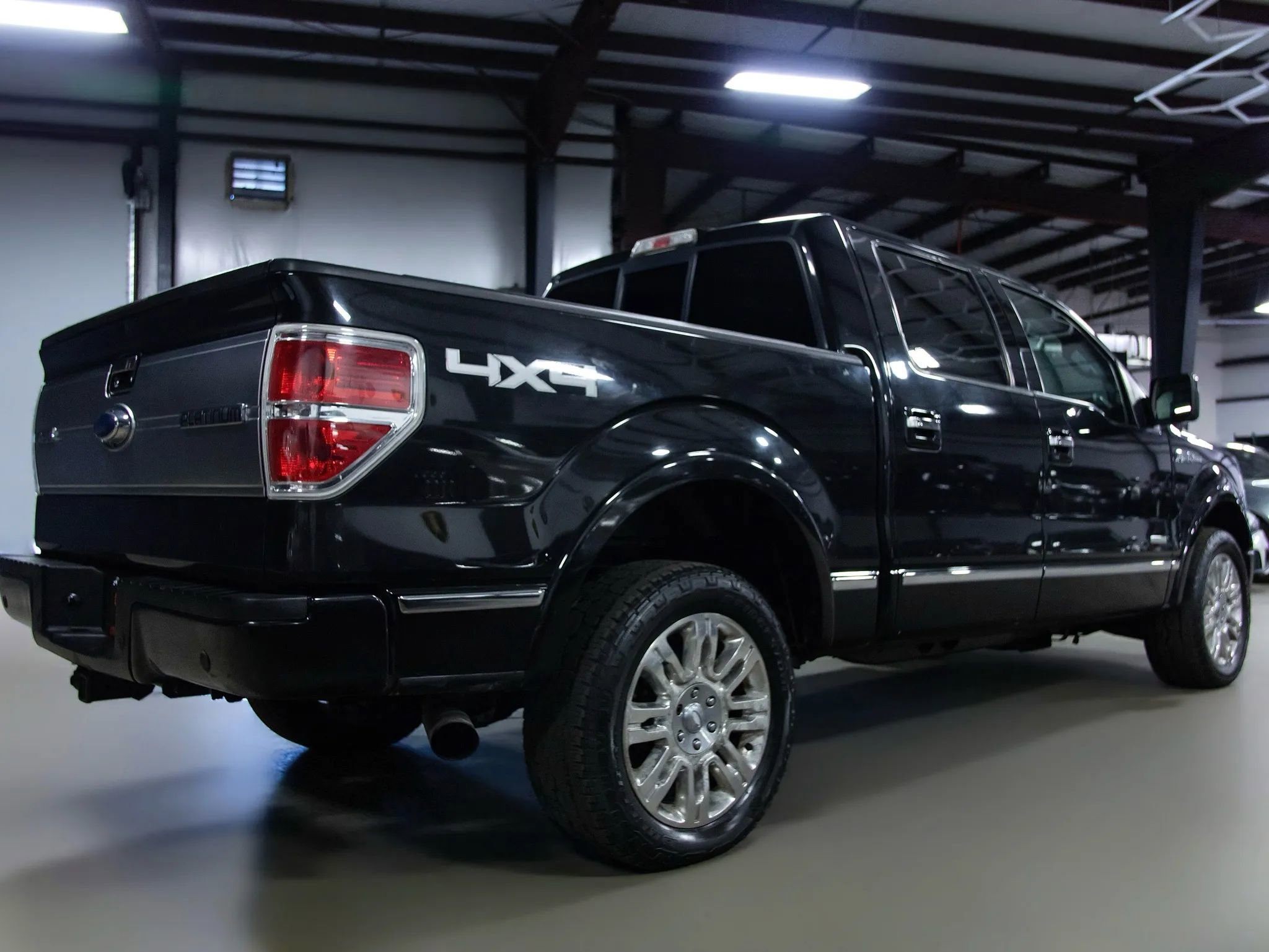 Used 2013 Ford F150 Platinum image 12