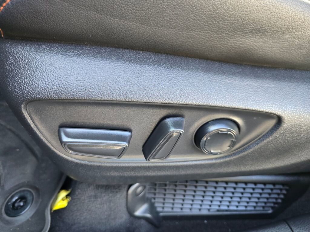 Used 2022 Toyota Sienna XSE image 18