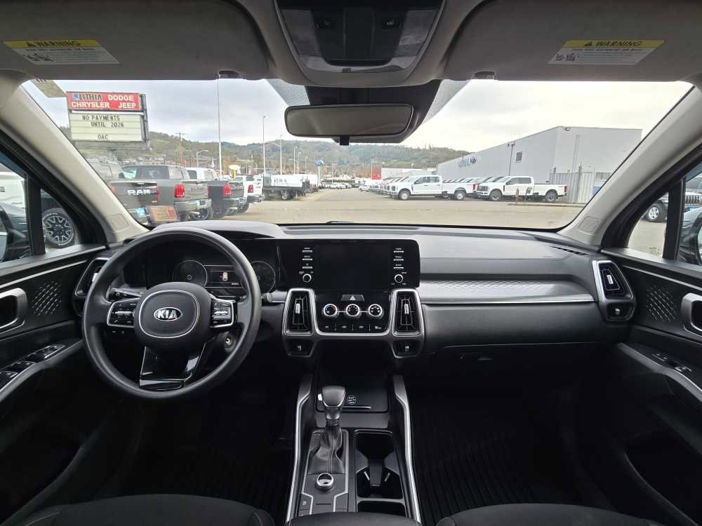 Used 2021 Kia Sorento LX image 15