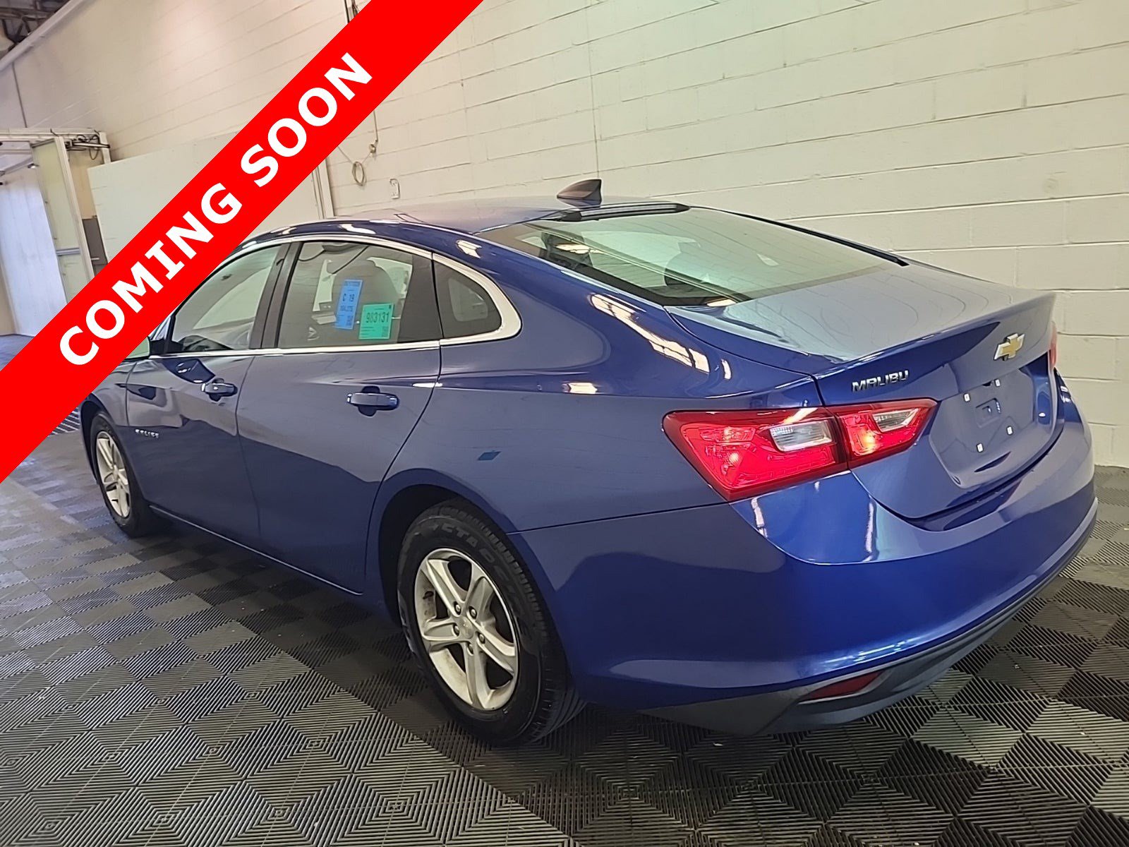 Used 2023 Chevrolet Malibu LS FWD image 5