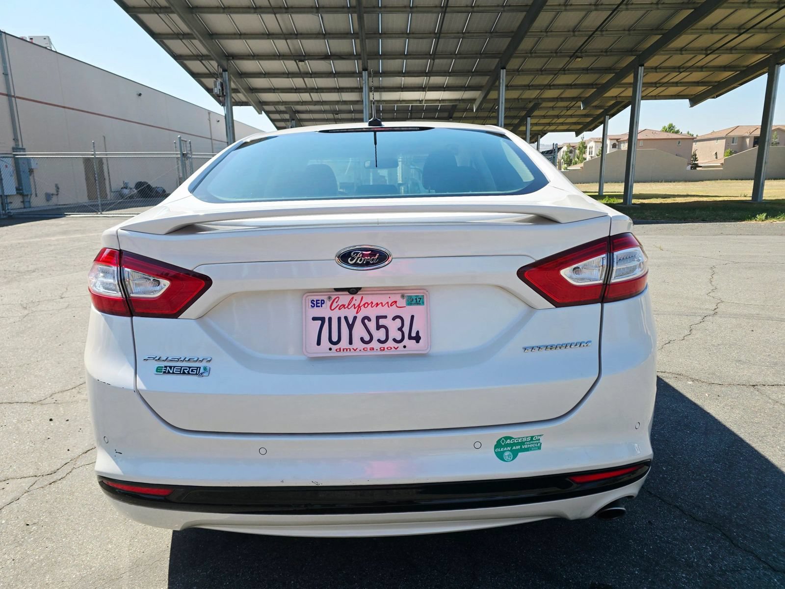 Used 2016 Ford Fusion Energi Titanium w/ Driver Assist Package FWD image 8