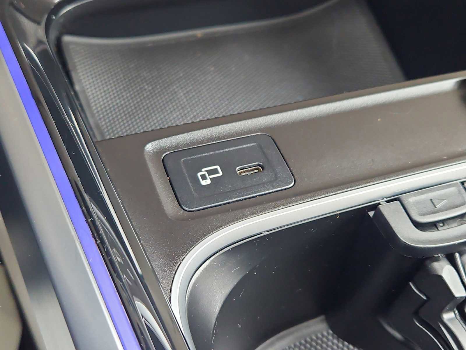 Used 2022 Mercedes-Benz GLB 250 4MATIC image 19