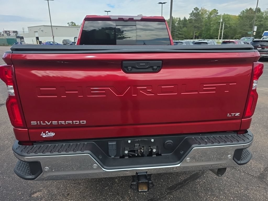 Used 2020 Chevrolet Silverado 3500 LTZ w/ LTZ Premium Package AWD/4WD image 7