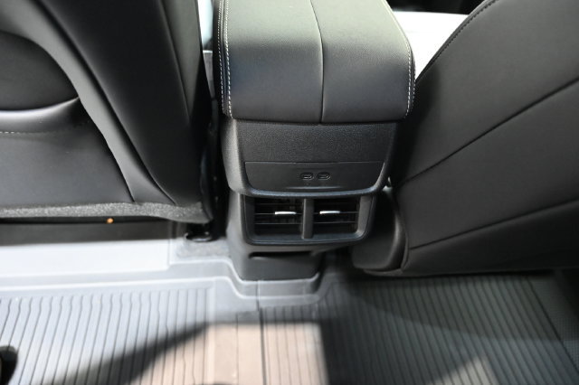 New 2027 GMC Terrain Elevation w/ Elevation Premium Package AWD/4WD image 25