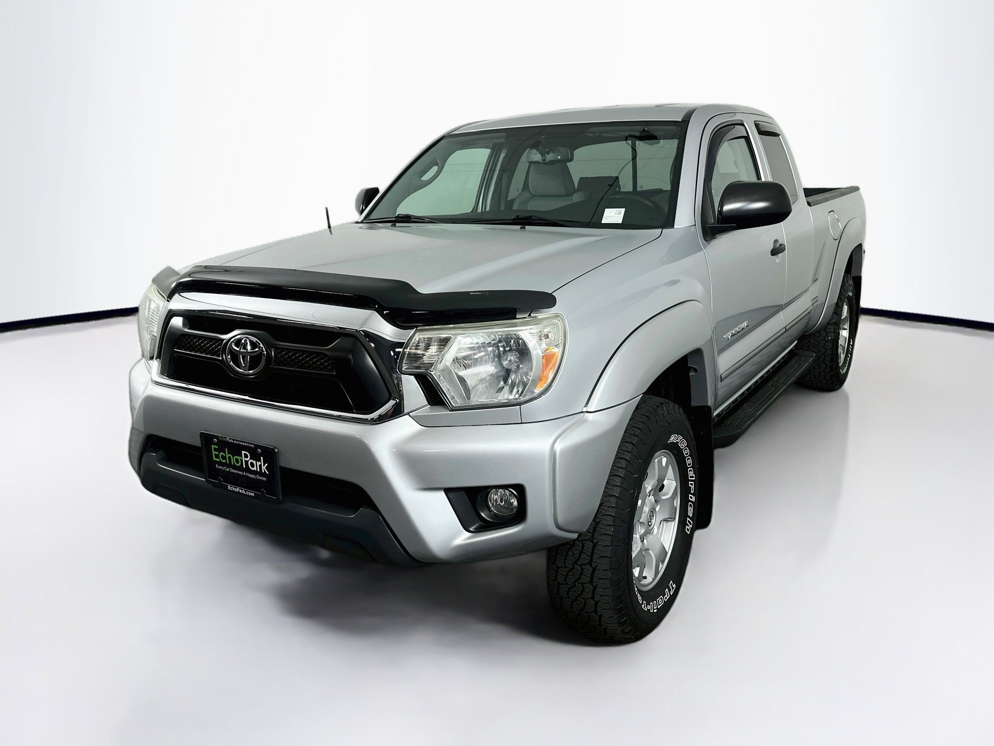 Used 2013 Toyota Tacoma PreRunner w/ TRD Off-Road Pkg RWD image 3