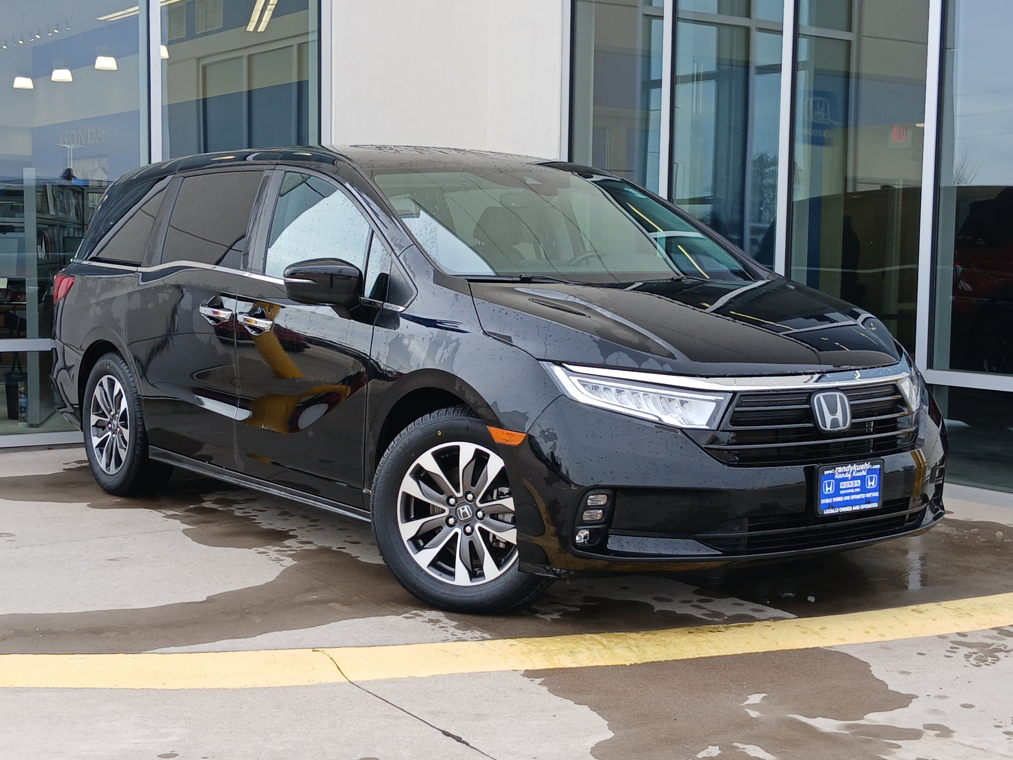 Used 2023 Honda Odyssey EX-L image 2