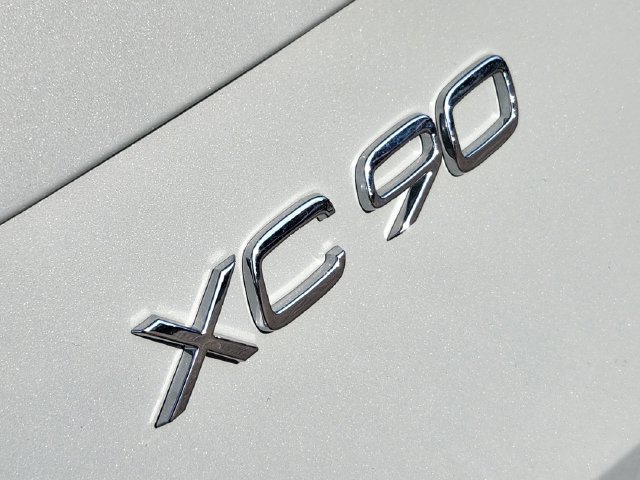 Certified 2025 Volvo XC90 T8 Plus w/ Protection Package Premier AWD/4WD image 18