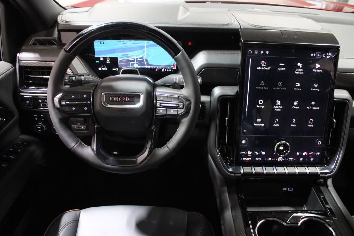 New 2026 GMC Yukon XL AT4 w/ AT4 Premium Plus Package AWD/4WD image 30