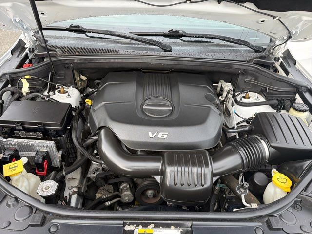 Used 2014 Jeep Grand Cherokee Overland AWD/4WD image 38