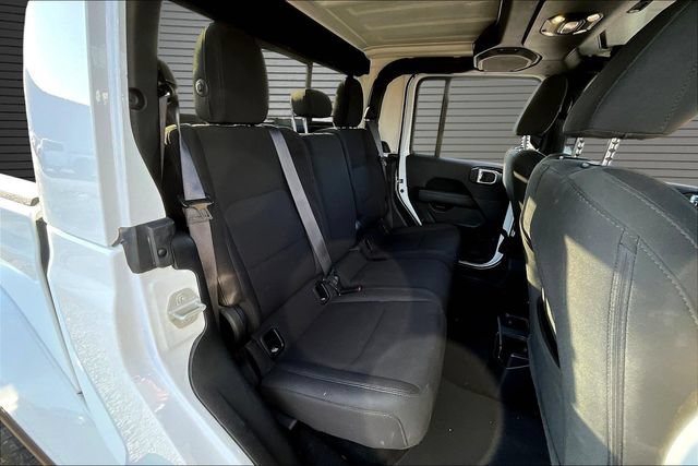 Used 2023 Jeep Gladiator Overland AWD/4WD image 26