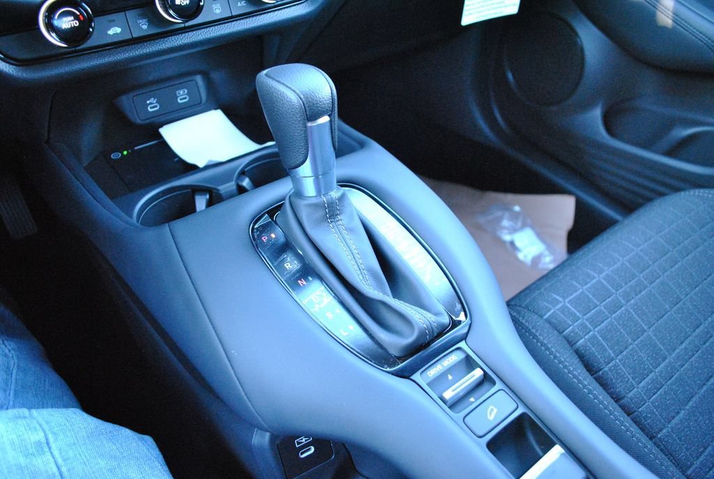 New 2027 Honda HR-V LX image 15