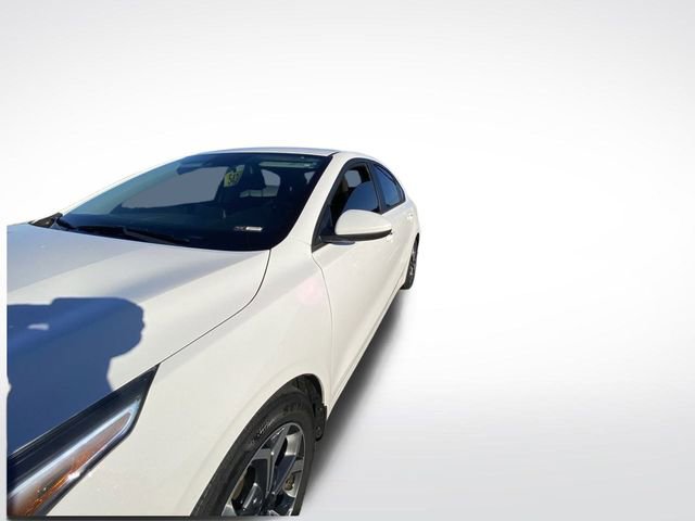 Used 2021 Kia Forte LXS image 2